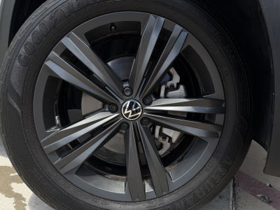 2022 Volkswagen Atlas Cross Sport 3.6L V6 SEL R-Line