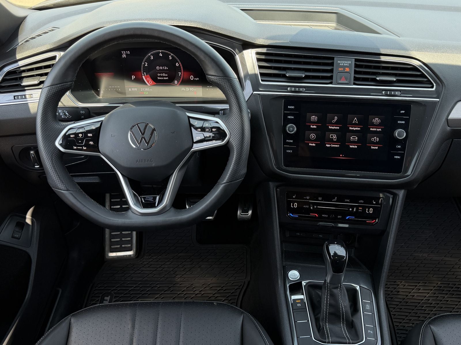 2024 Volkswagen Tiguan 2.0T SE R-Line Black