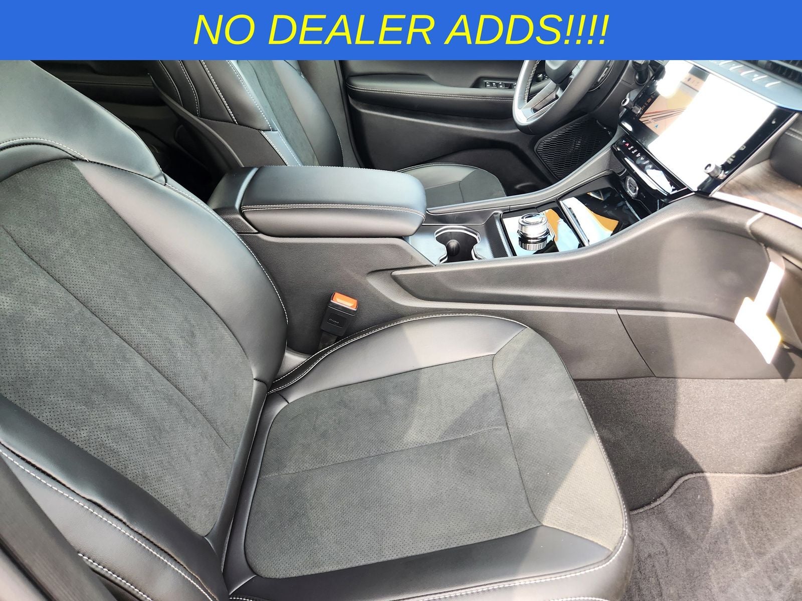 2026 Jeep Grand Cherokee GRAND CHEROKEE LAREDO ALTITUDE 4X2