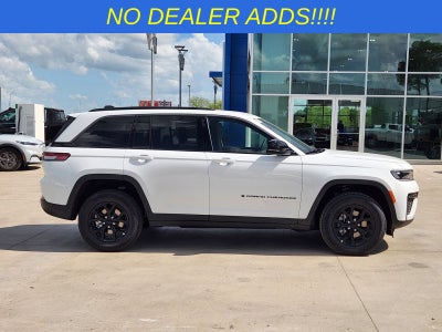 2026 Jeep Grand Cherokee GRAND CHEROKEE LAREDO ALTITUDE 4X4
