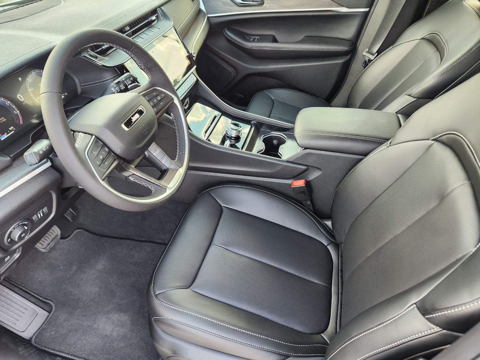 2027 Jeep Grand Cherokee GRAND CHEROKEE LIMITED 4X4