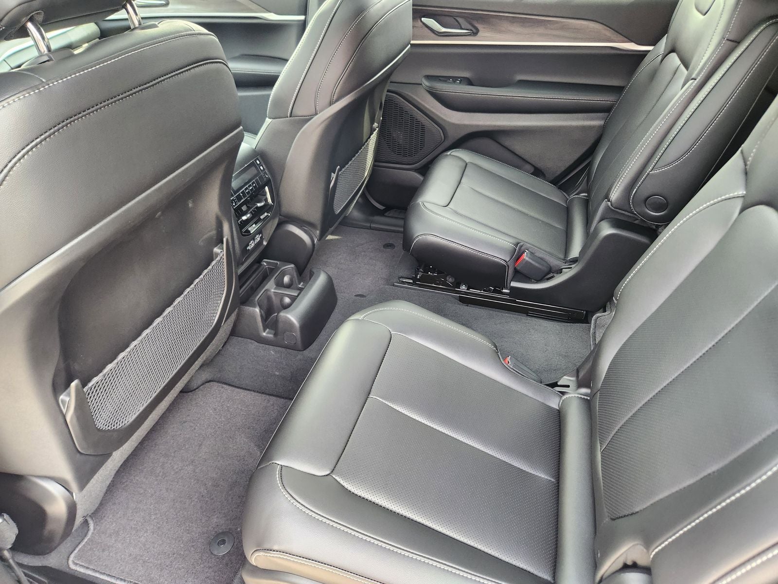 2025 Jeep Grand Cherokee L GRAND CHEROKEE L LIMITED 4X2