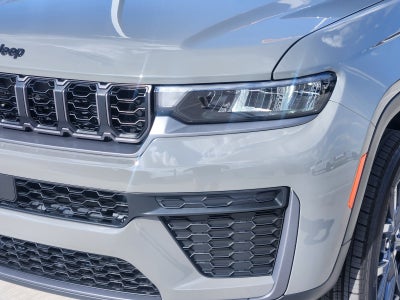 2027 Jeep Grand Cherokee L Laredo Altitude