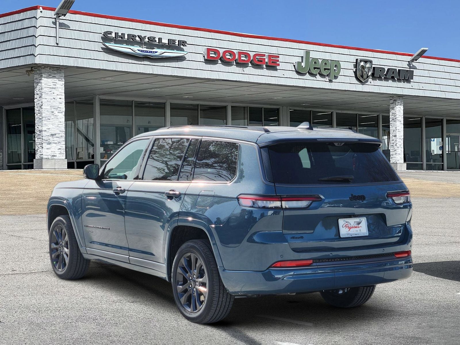 2026 Jeep Grand Cherokee GRAND CHEROKEE L LIMITED RESERVE 4X4