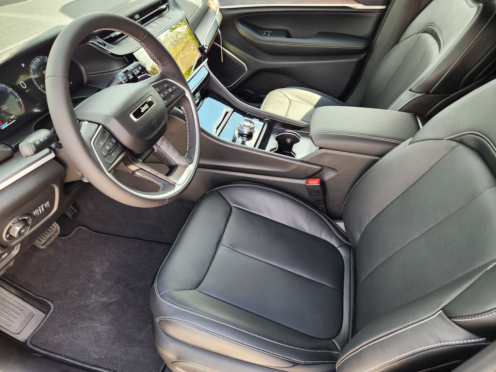 2027 Jeep Grand Cherokee L GRAND CHEROKEE L LIMITED RESERVE 4X4