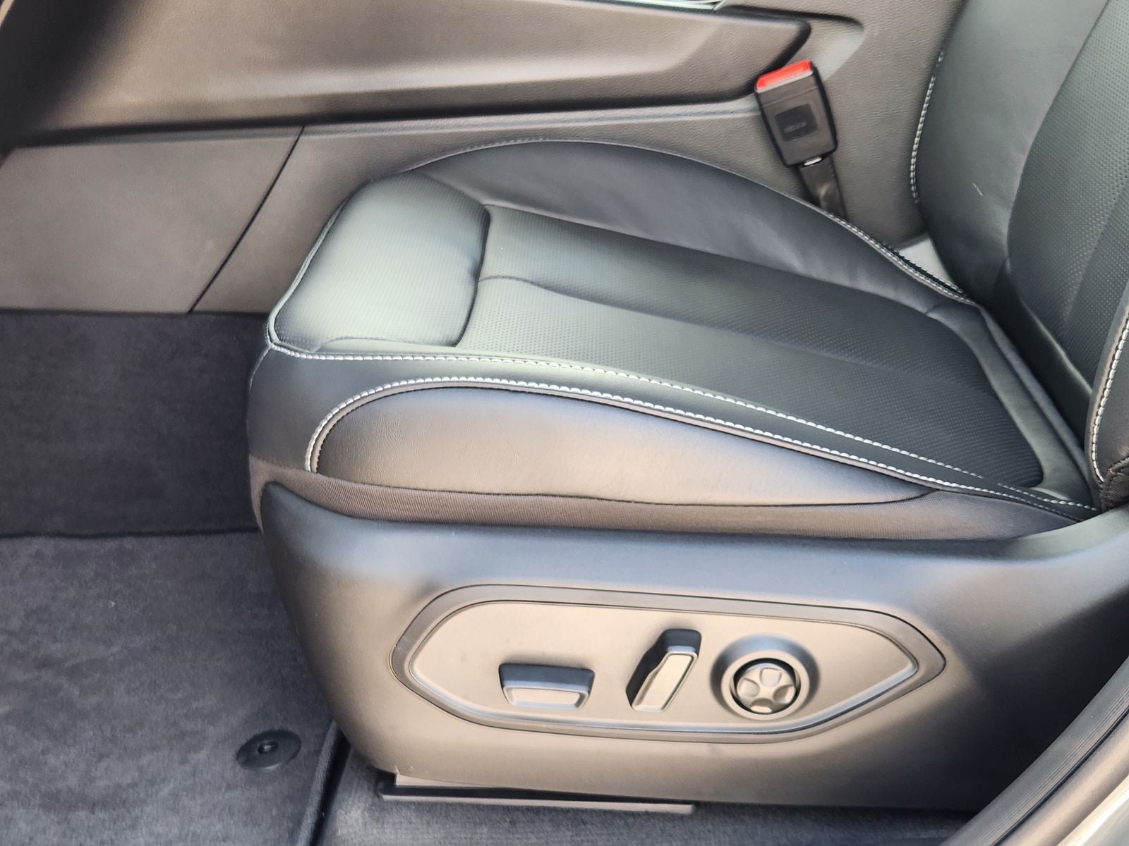 2027 Jeep Grand Cherokee L GRAND CHEROKEE L LIMITED RESERVE 4X4