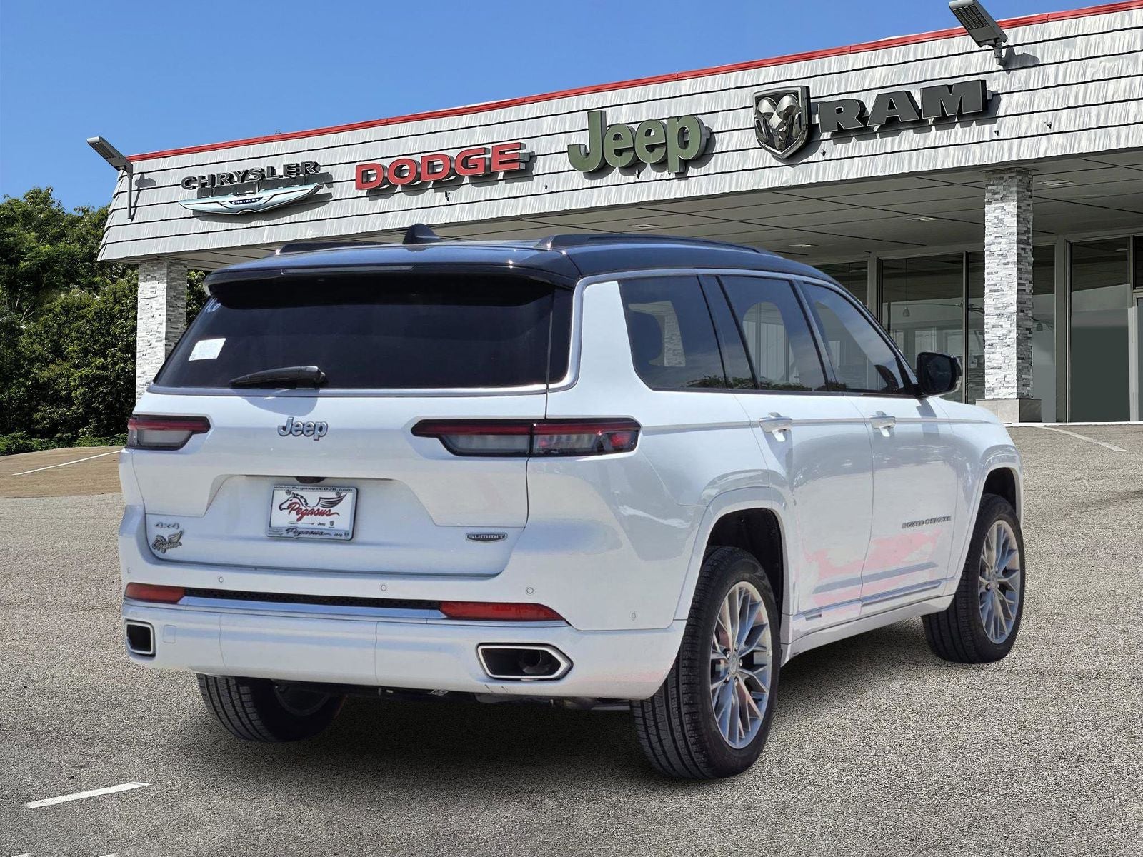 2025 Jeep Grand Cherokee L GRAND CHEROKEE L SUMMIT 4X4