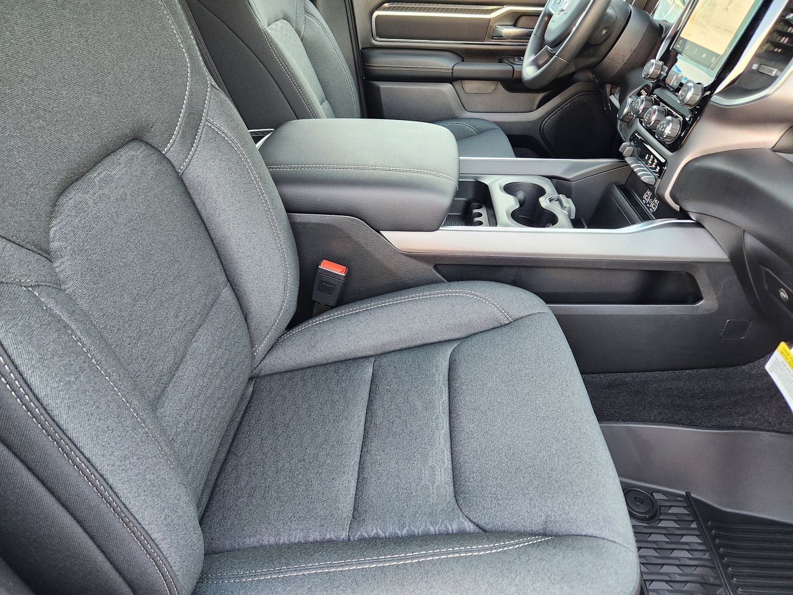 2026 RAM Ram 1500 RAM 1500 LONE STAR CREW CAB 4X2 5'7' BOX