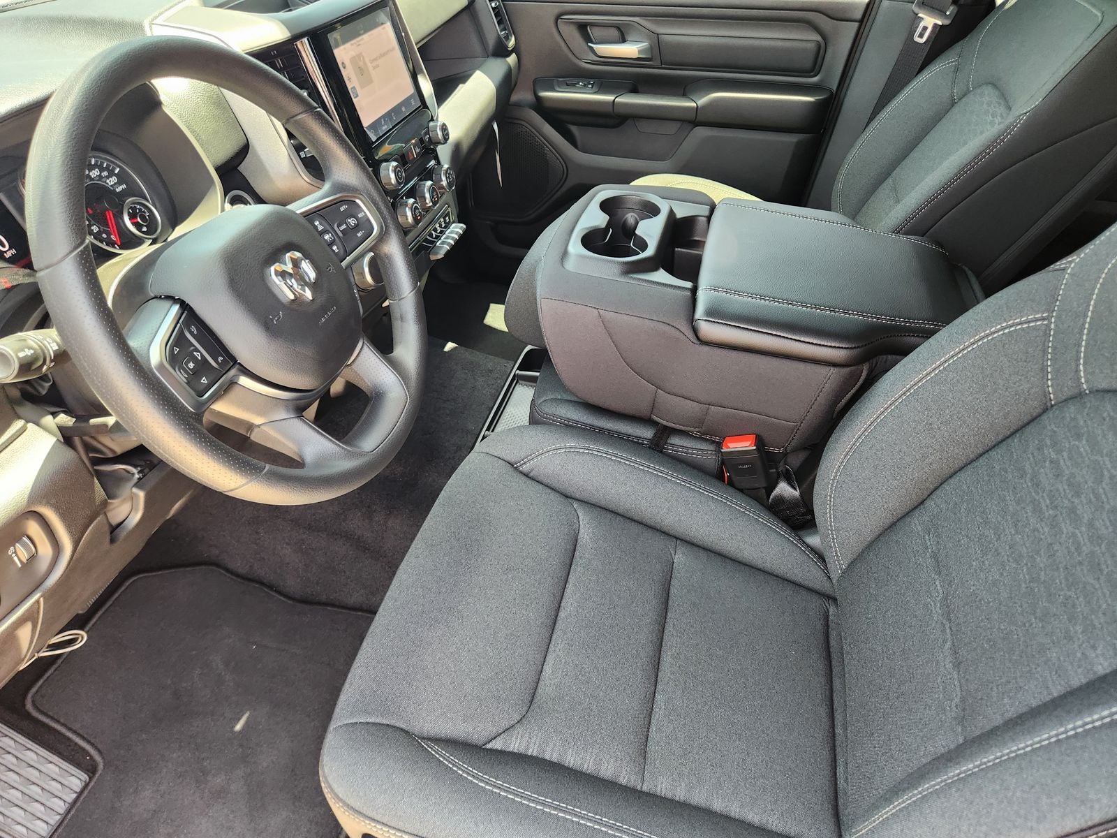2026 RAM Ram 1500 RAM 1500 EXPRESS CREW CAB 4X2 5'7' BOX