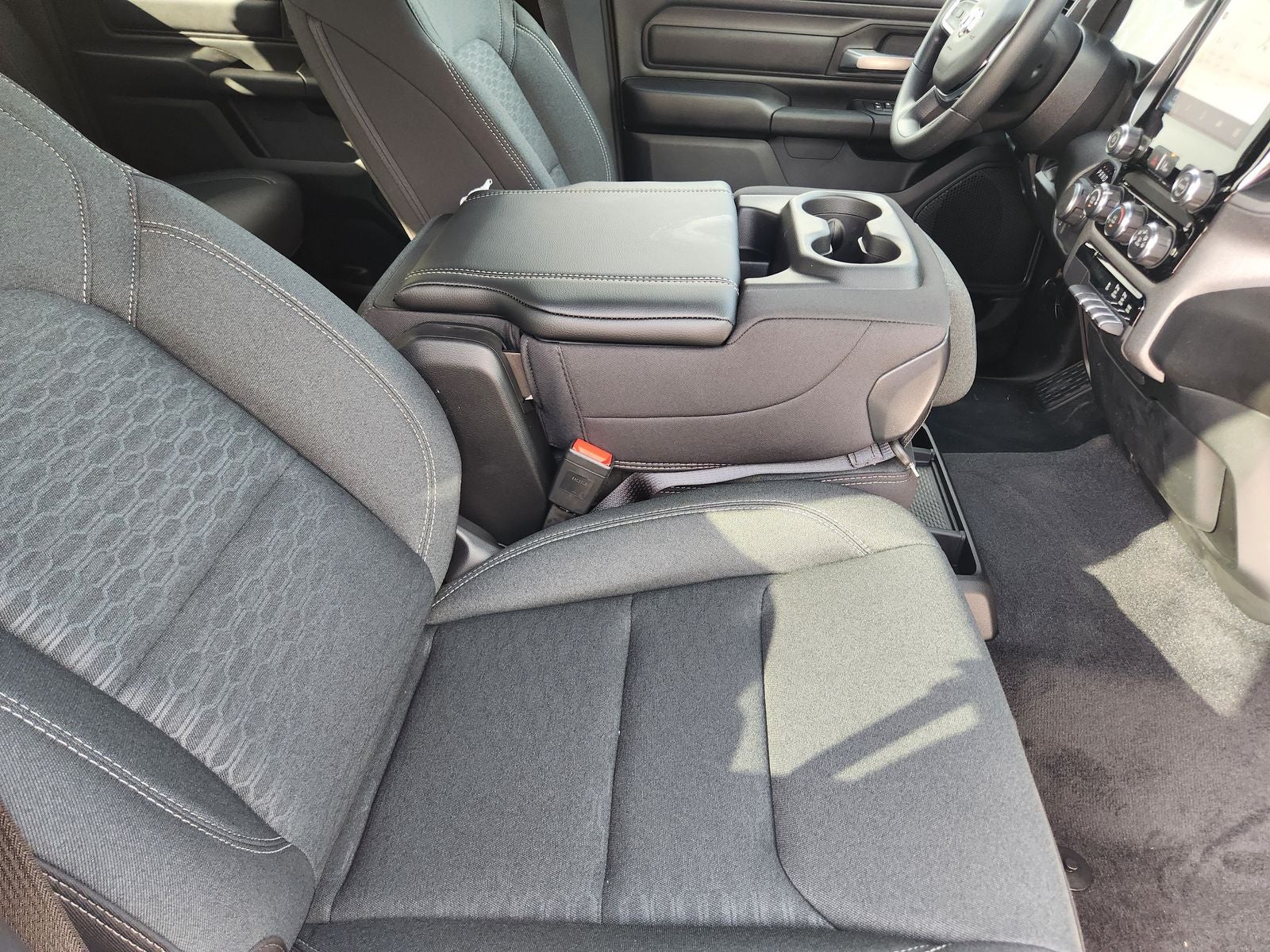 2026 RAM Ram 1500 RAM 1500 EXPRESS CREW CAB 4X2 5'7' BOX
