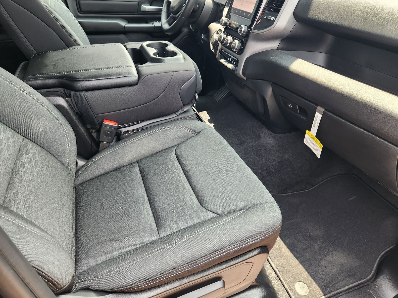 2026 RAM Ram 1500 RAM 1500 EXPRESS CREW CAB 4X2 5'7' BOX
