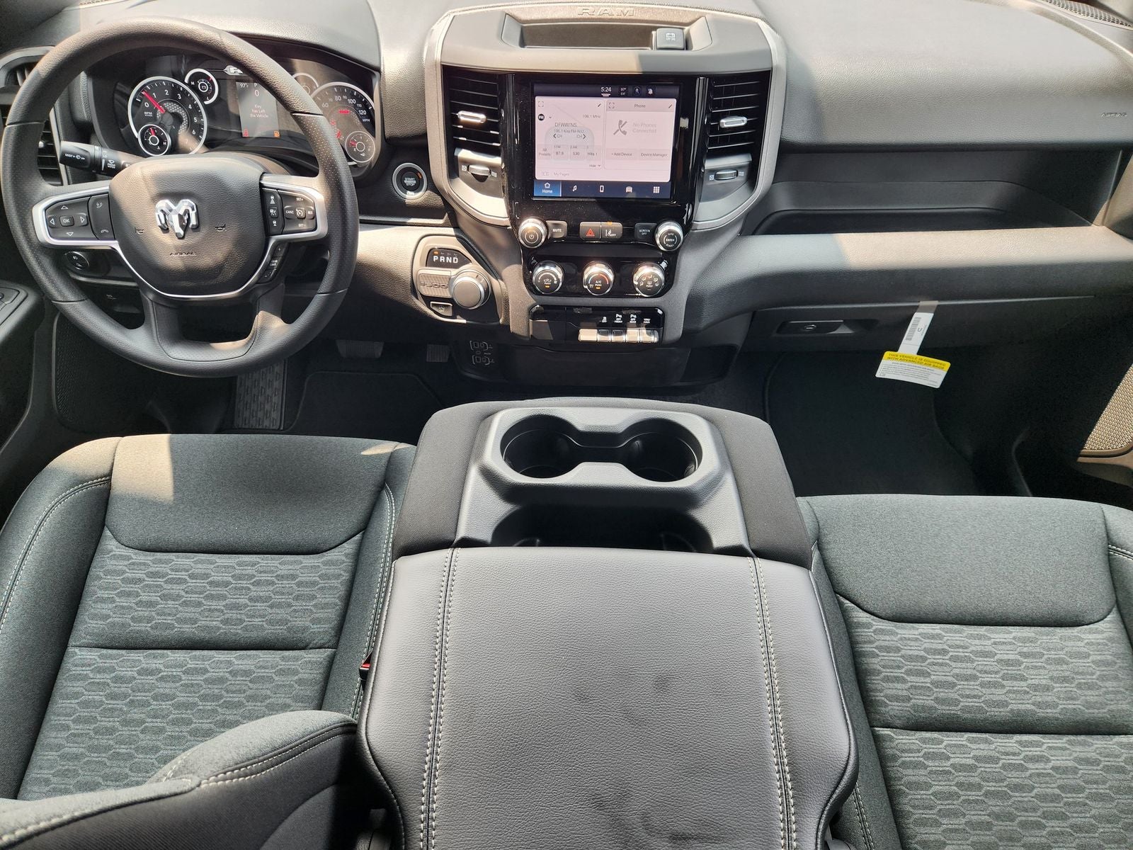 2026 RAM Ram 1500 RAM 1500 EXPRESS CREW CAB 4X2 5'7' BOX