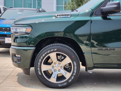 2026 RAM Ram 1500 RAM 1500 EXPRESS CREW CAB 4X2 5'7' BOX