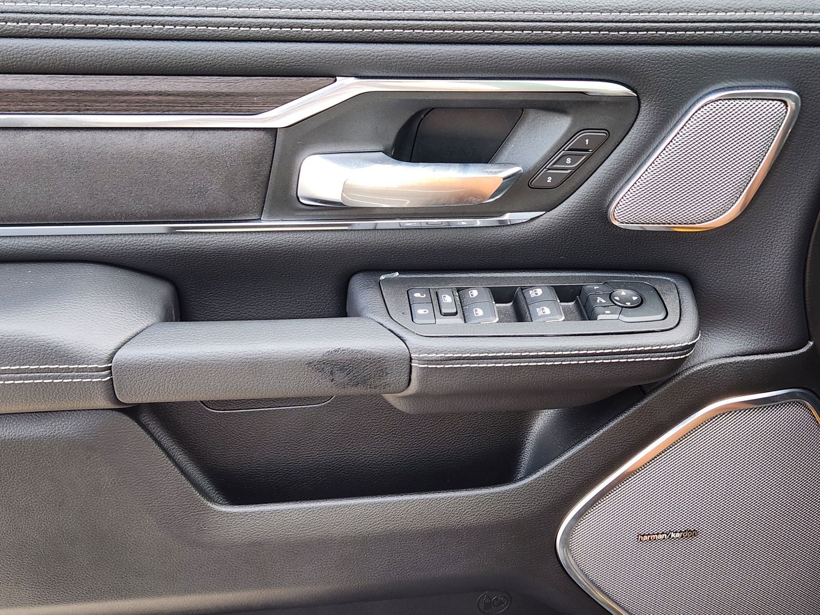 2026 RAM Ram 1500 RAM 1500 LARAMIE CREW CAB 4X2 5'7' BOX