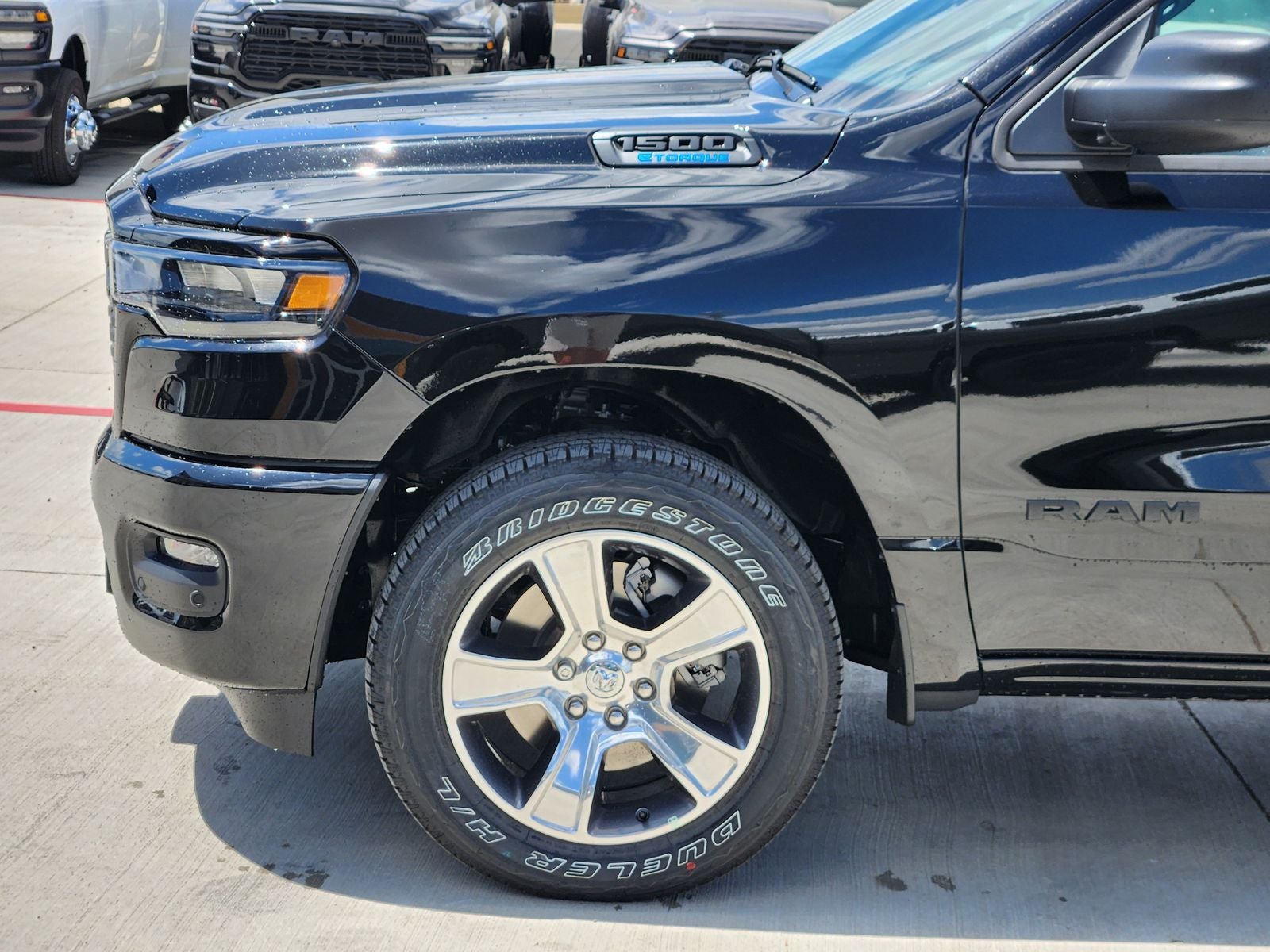 2026 RAM Ram 1500 RAM 1500 EXPRESS QUAD CAB 4X2 6'4' BOX