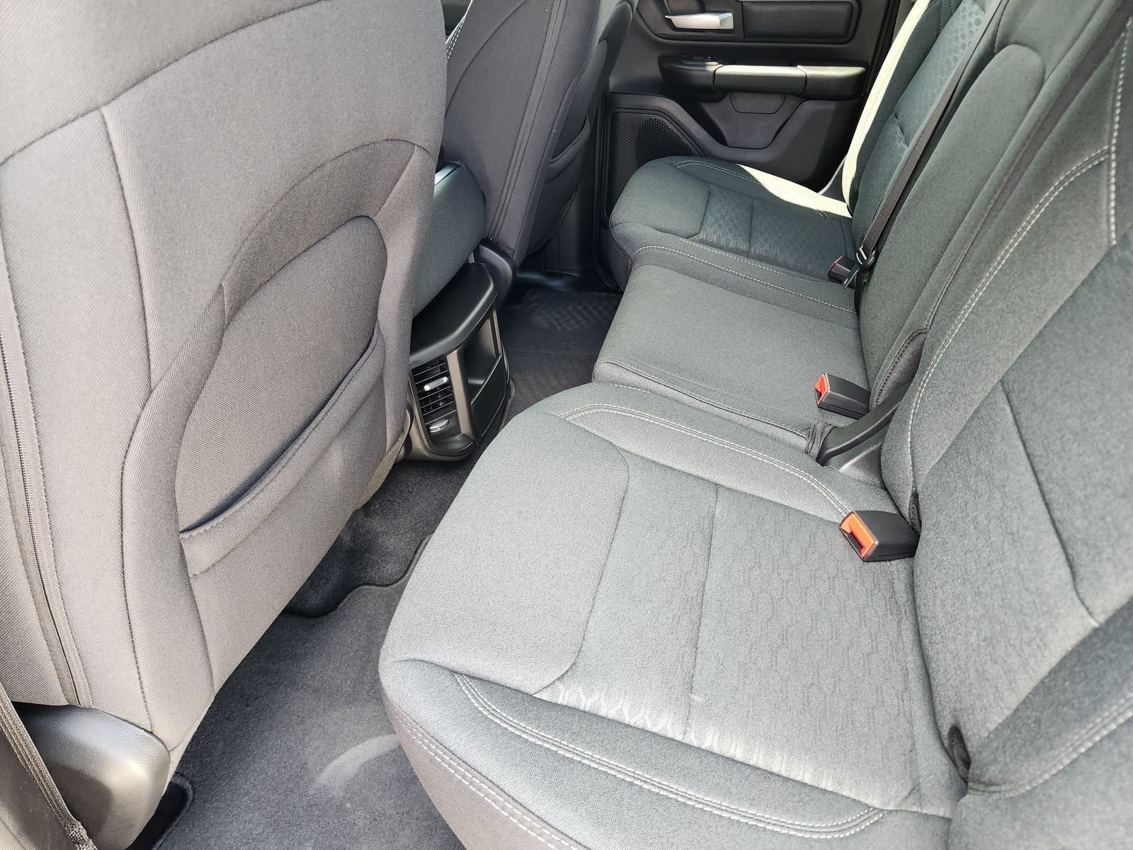 2026 RAM Ram 1500 RAM 1500 EXPRESS QUAD CAB 4X2 6'4' BOX