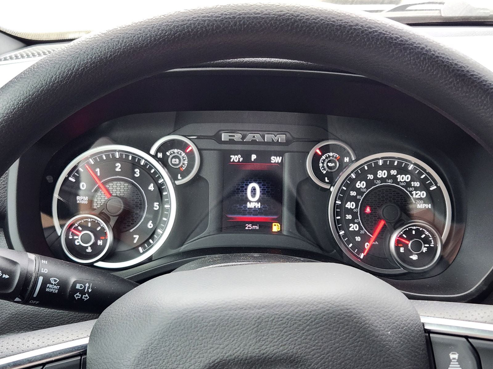 2026 RAM Ram 1500 RAM 1500 TRADESMAN QUAD CAB 4X2 6'4' BOX