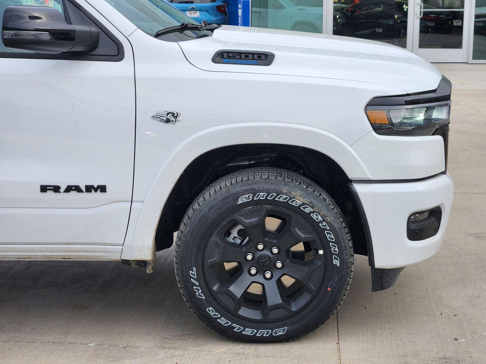2026 RAM Ram 1500 RAM 1500 LONE STAR CREW CAB 4X4 5'7' BOX