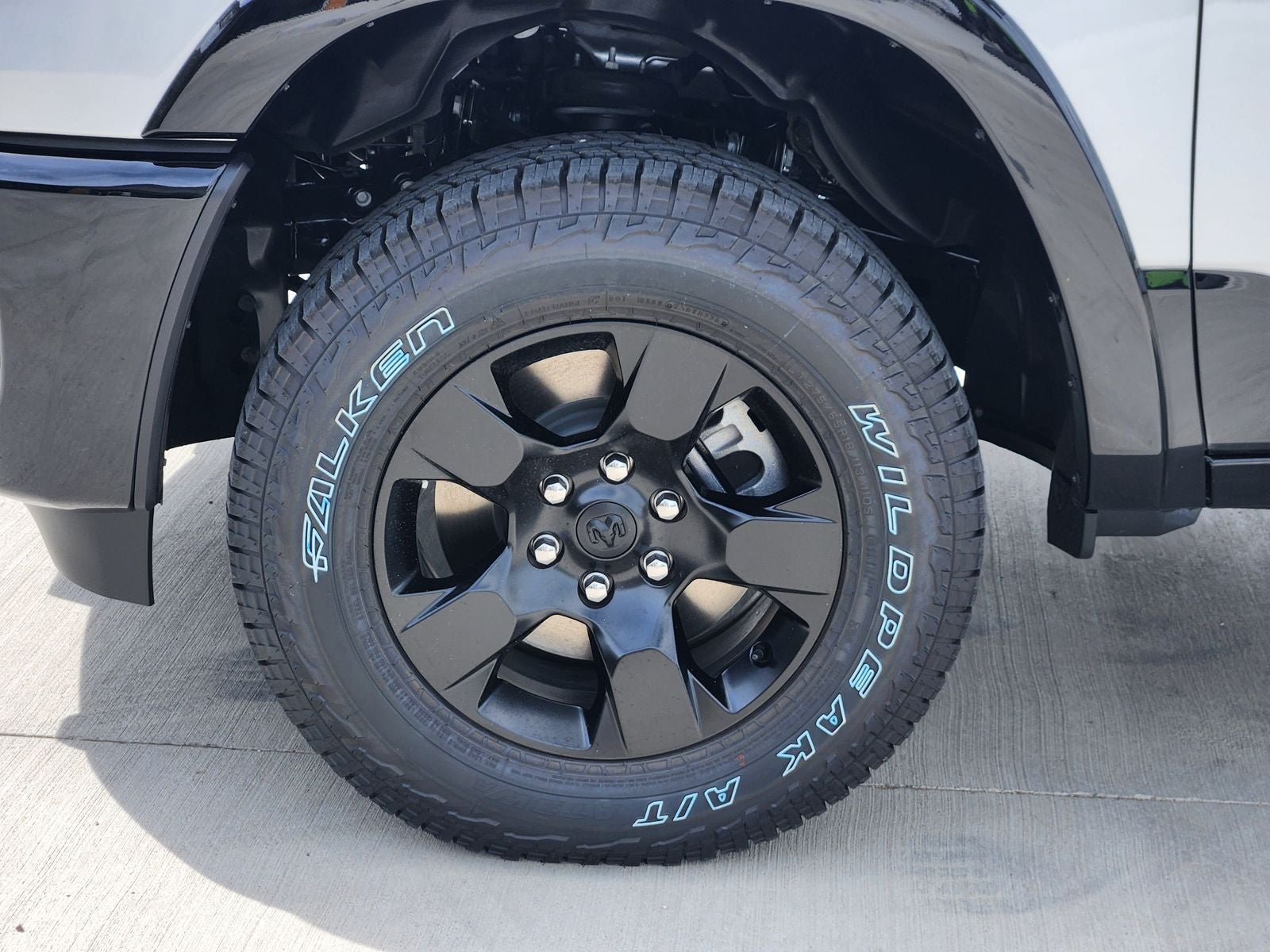 2026 RAM Ram 1500 RAM 1500 LONE STAR CREW CAB 4X4 5'7' BOX
