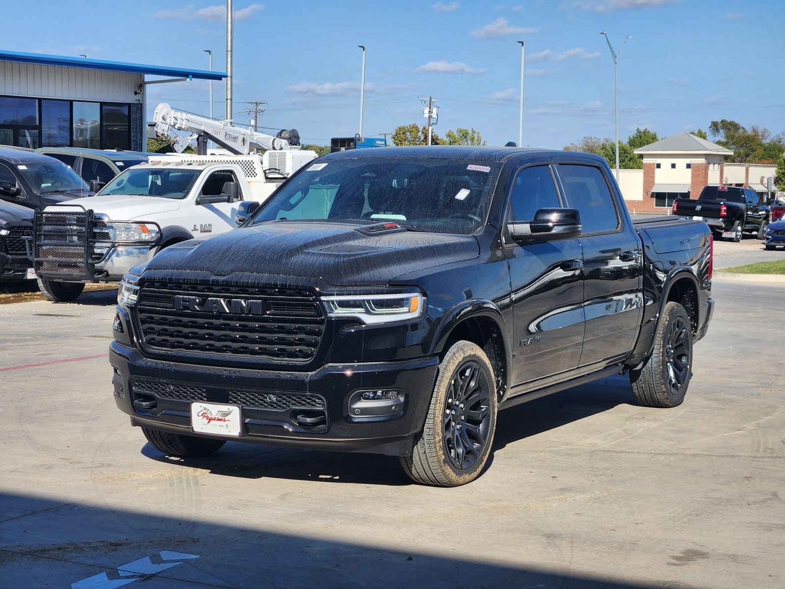2026 RAM Ram 1500 RAM 1500 LIMITED CREW CAB 4X4 5'7' BOX