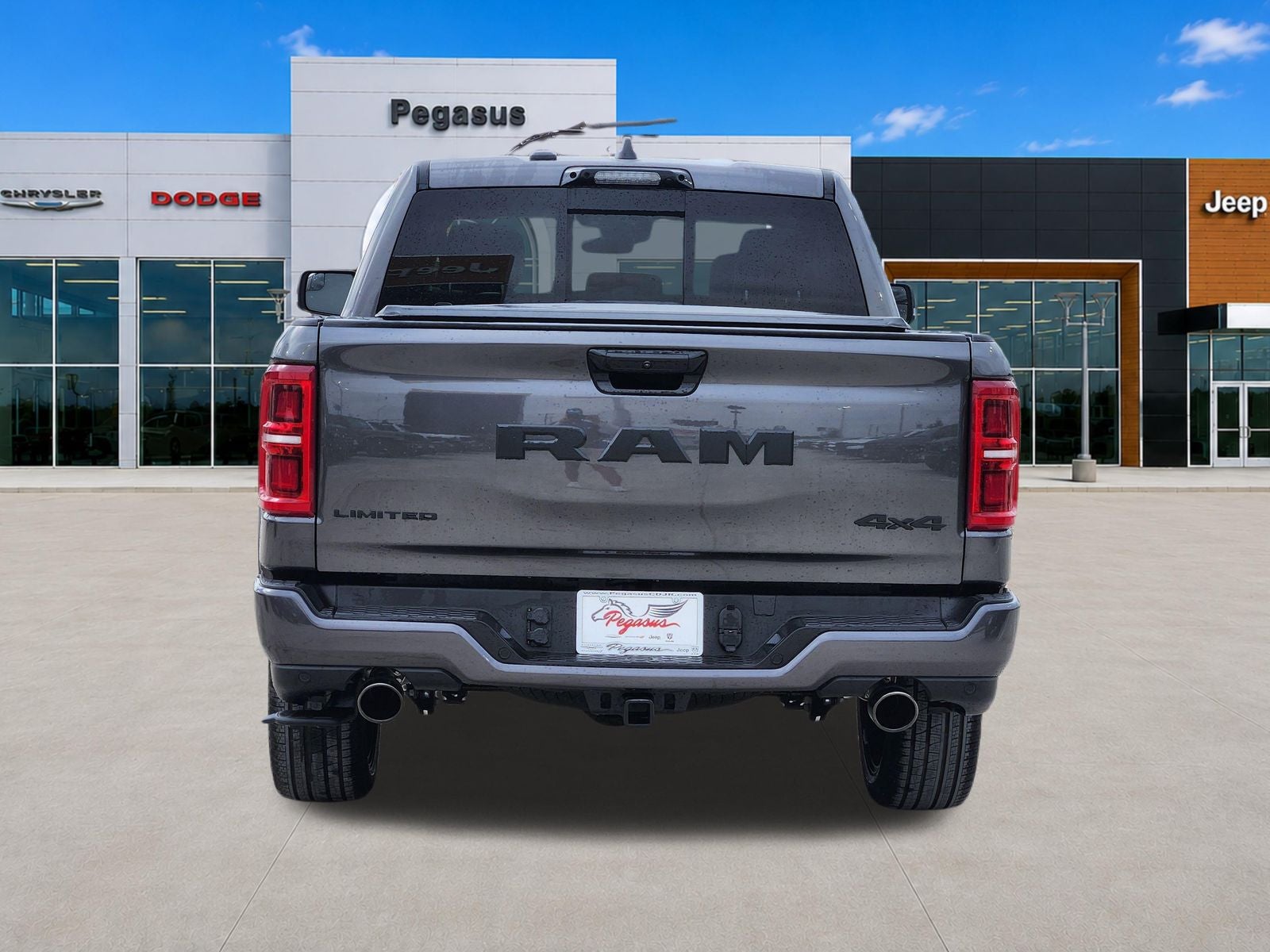 2026 RAM Ram 1500 RAM 1500 LIMITED CREW CAB 4X4 5'7' BOX