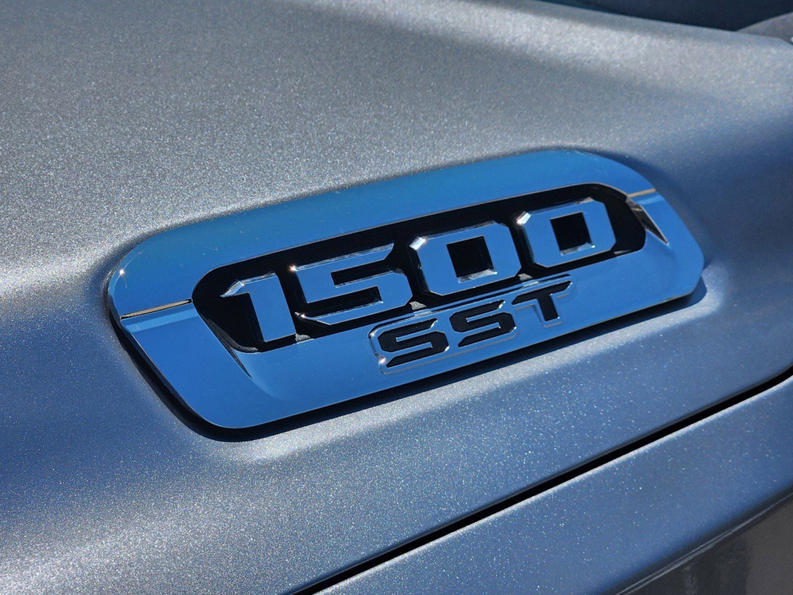 2025 RAM Ram 1500 RAM 1500 LARAMIE CREW CAB 4X4 5'7' BOX