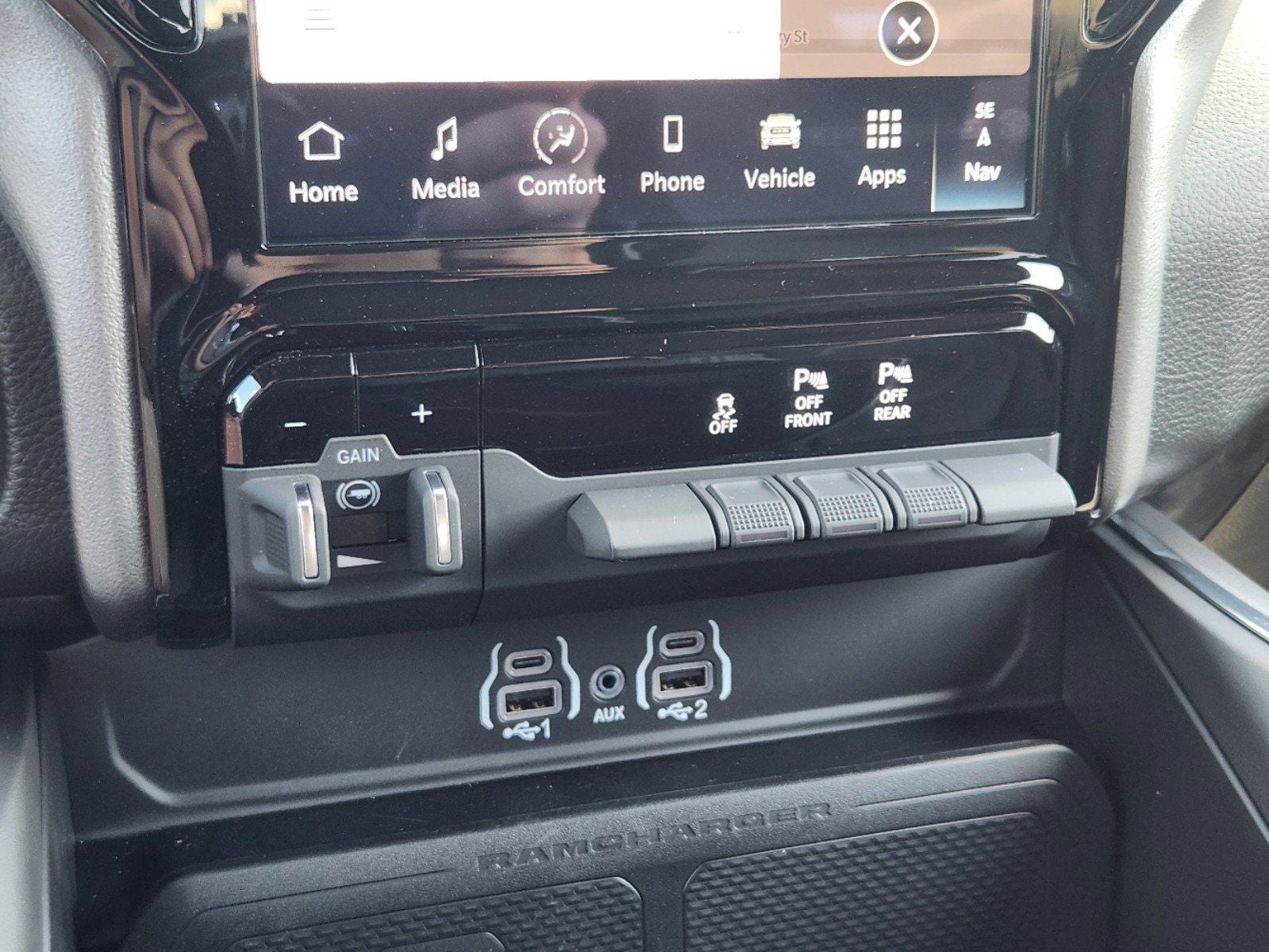 2025 RAM Ram 1500 RAM 1500 LARAMIE CREW CAB 4X4 5'7' BOX