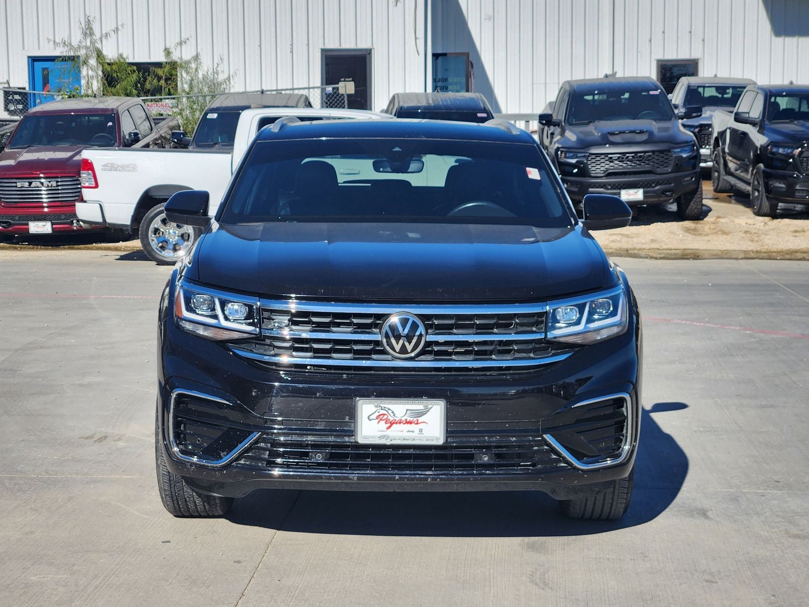 2022 Volkswagen Atlas Cross Sport 3.6L V6 SEL R-Line