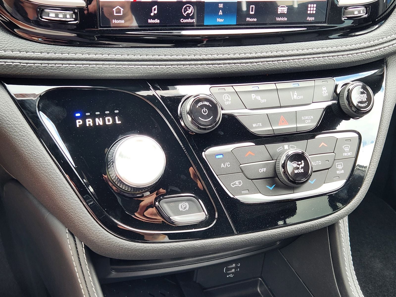 2027 Chrysler Pacifica PACIFICA LIMITED