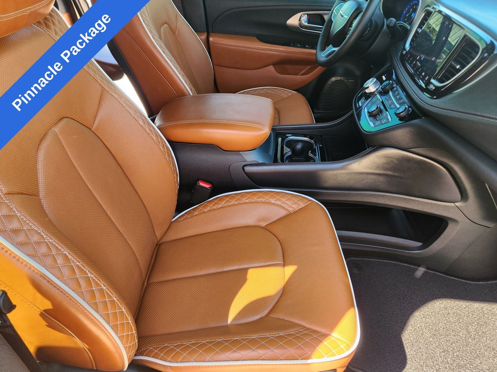 2025 Chrysler Pacifica Pinnacle