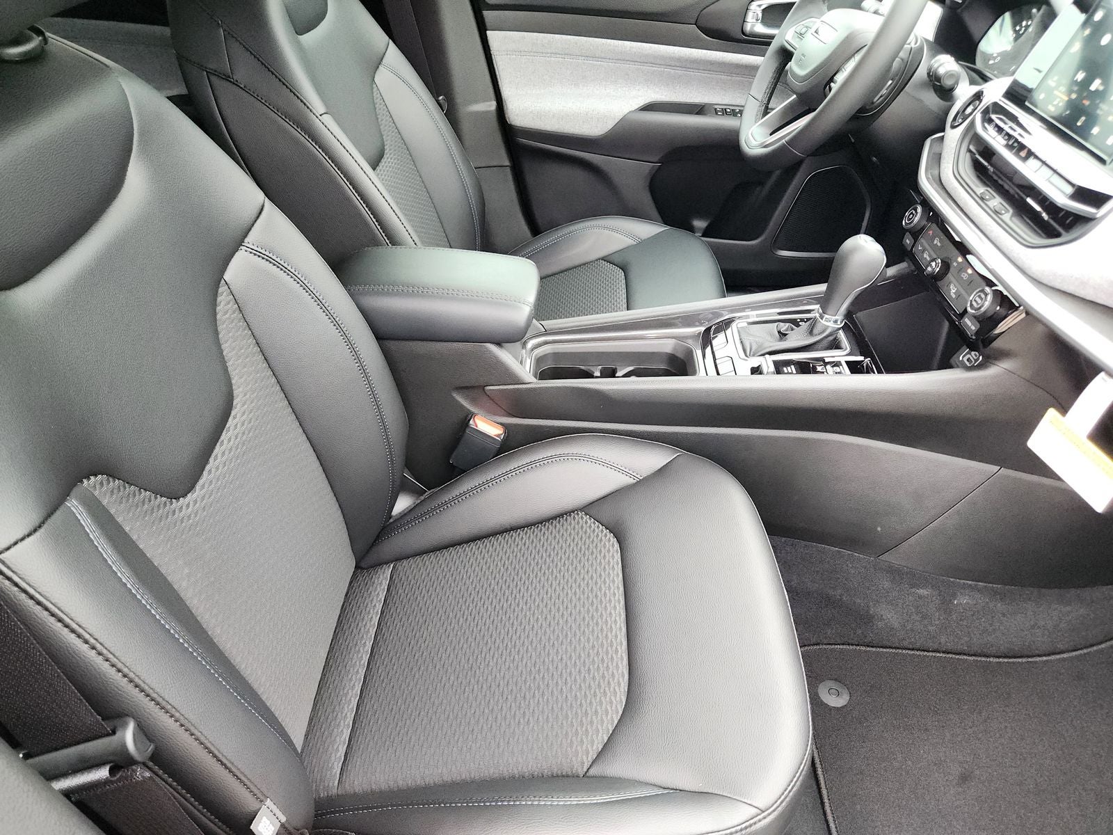 2026 Jeep Compass COMPASS LATITUDE 4X4