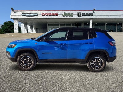 2025 Jeep Compass COMPASS TRAILHAWK 4X4