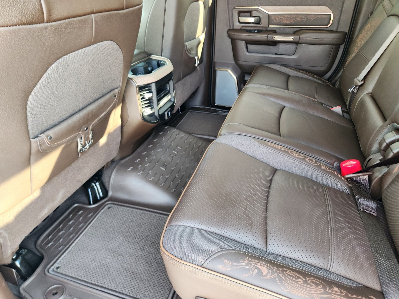 2027 RAM Ram 2500 RAM 2500 LIMITED LONGHORN MEGA CAB 4X4 6'4' BOX