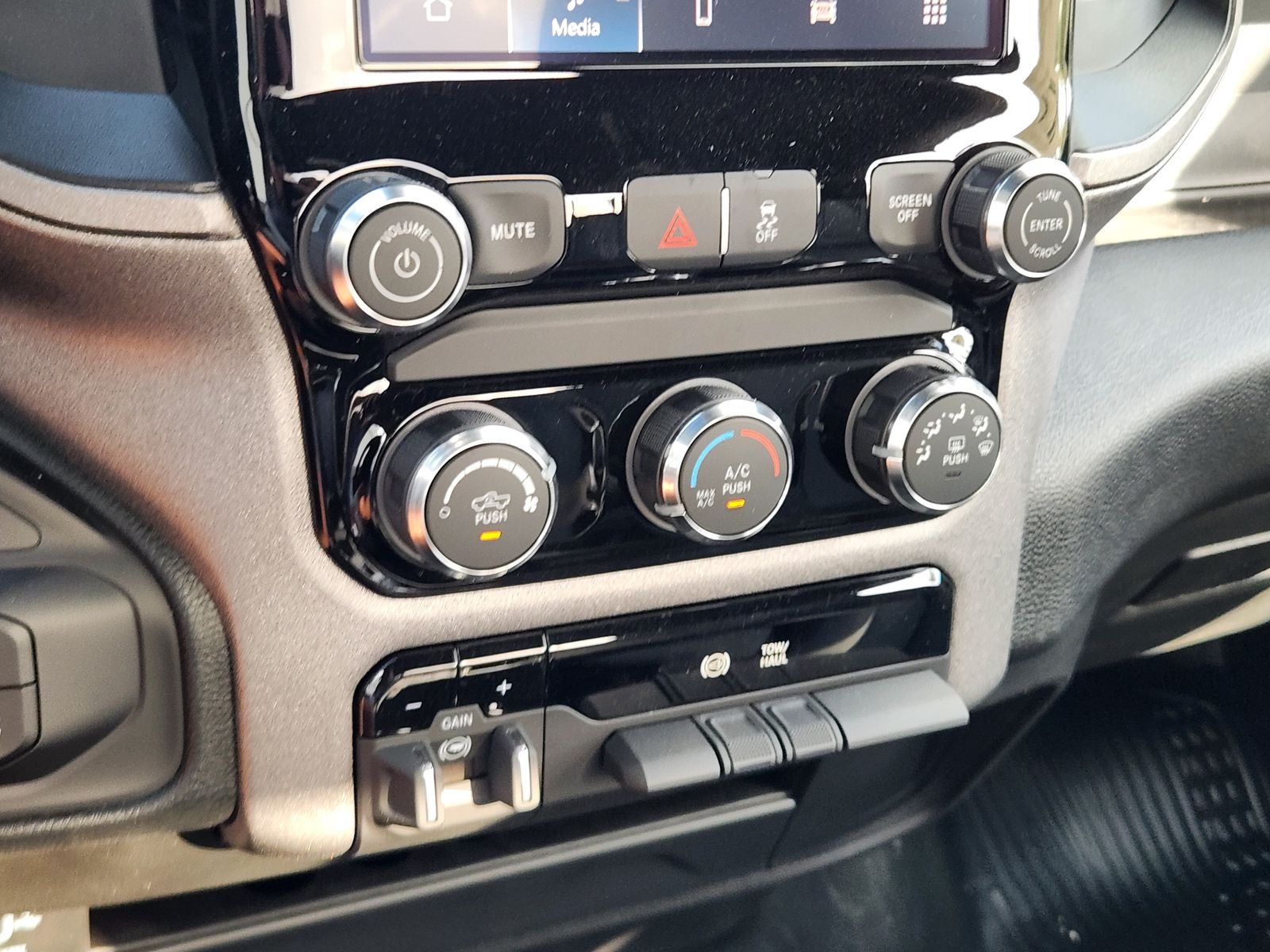 2027 RAM Ram 3500 Tradesman
