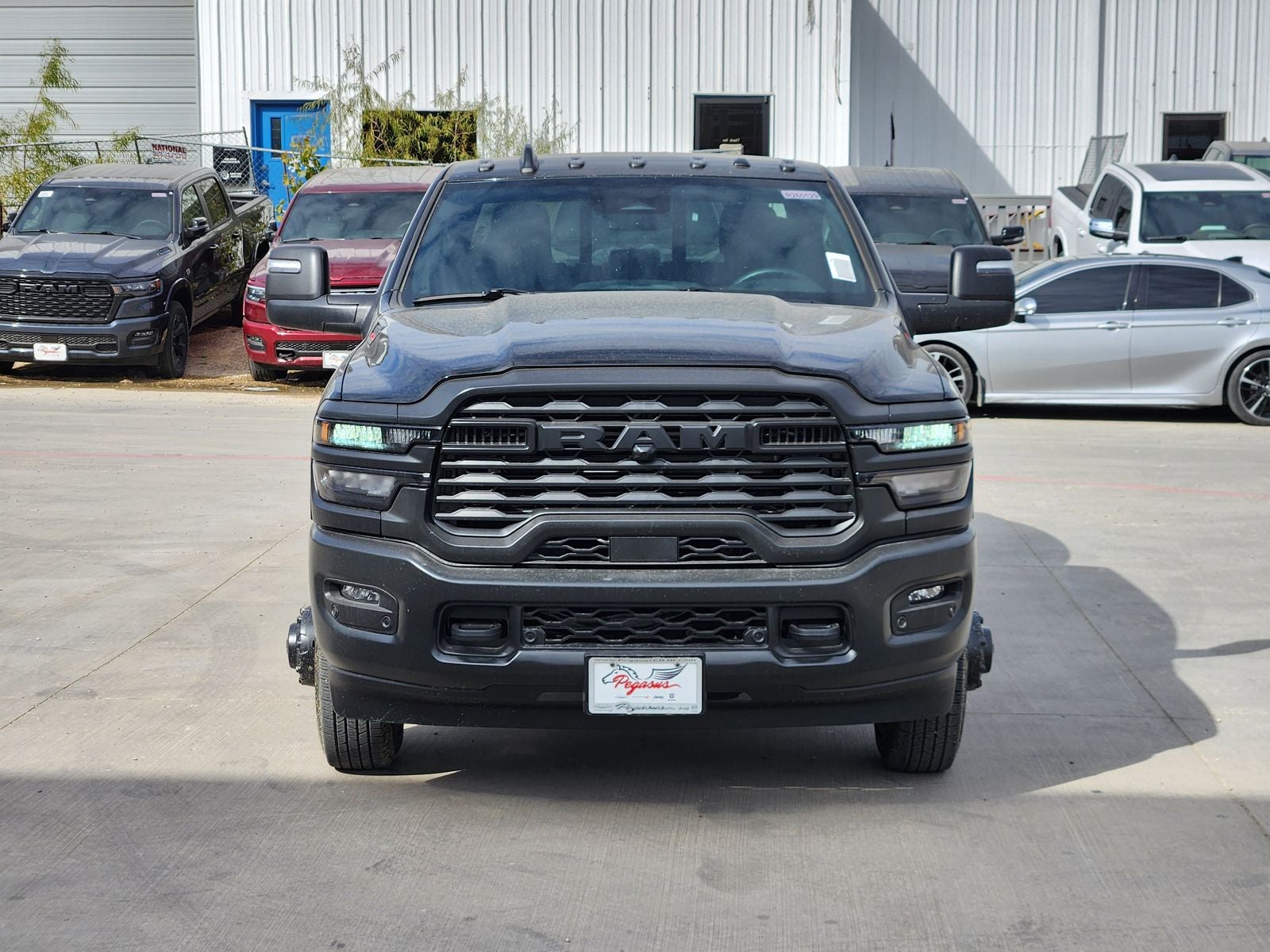 2026 RAM Ram 3500 RAM 3500 TRADESMAN CREW CAB 4X4 8' BOX