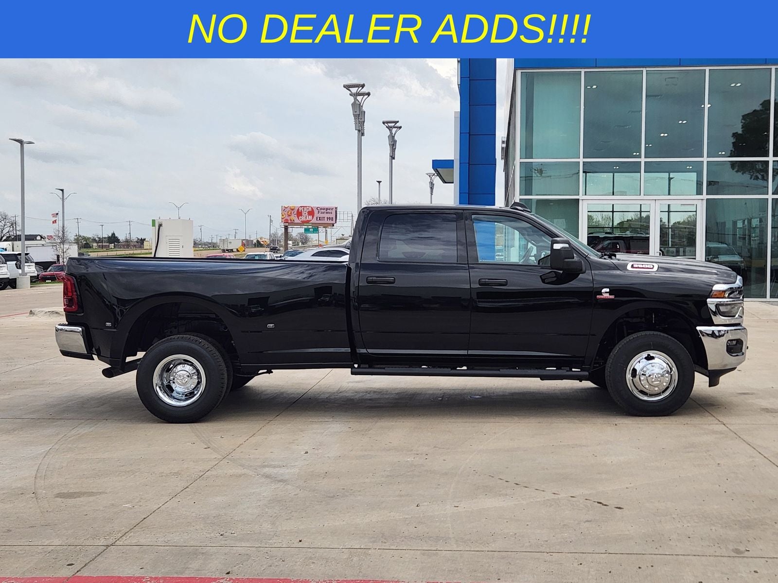 2026 RAM Ram 3500 RAM 3500 TRADESMAN CREW CAB 4X4 8' BOX