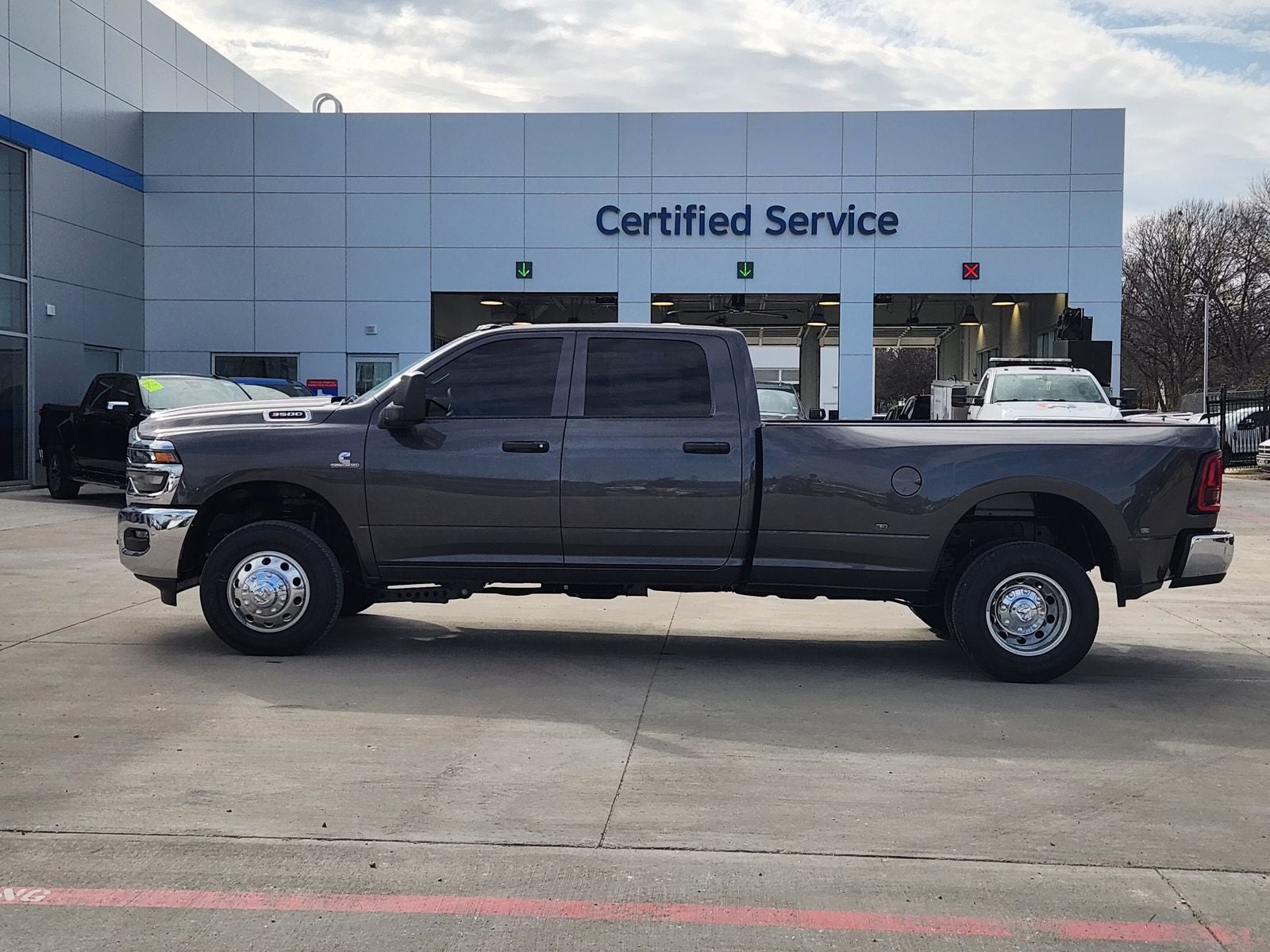 2026 RAM Ram 3500 RAM 3500 TRADESMAN CREW CAB 4X4 8' BOX
