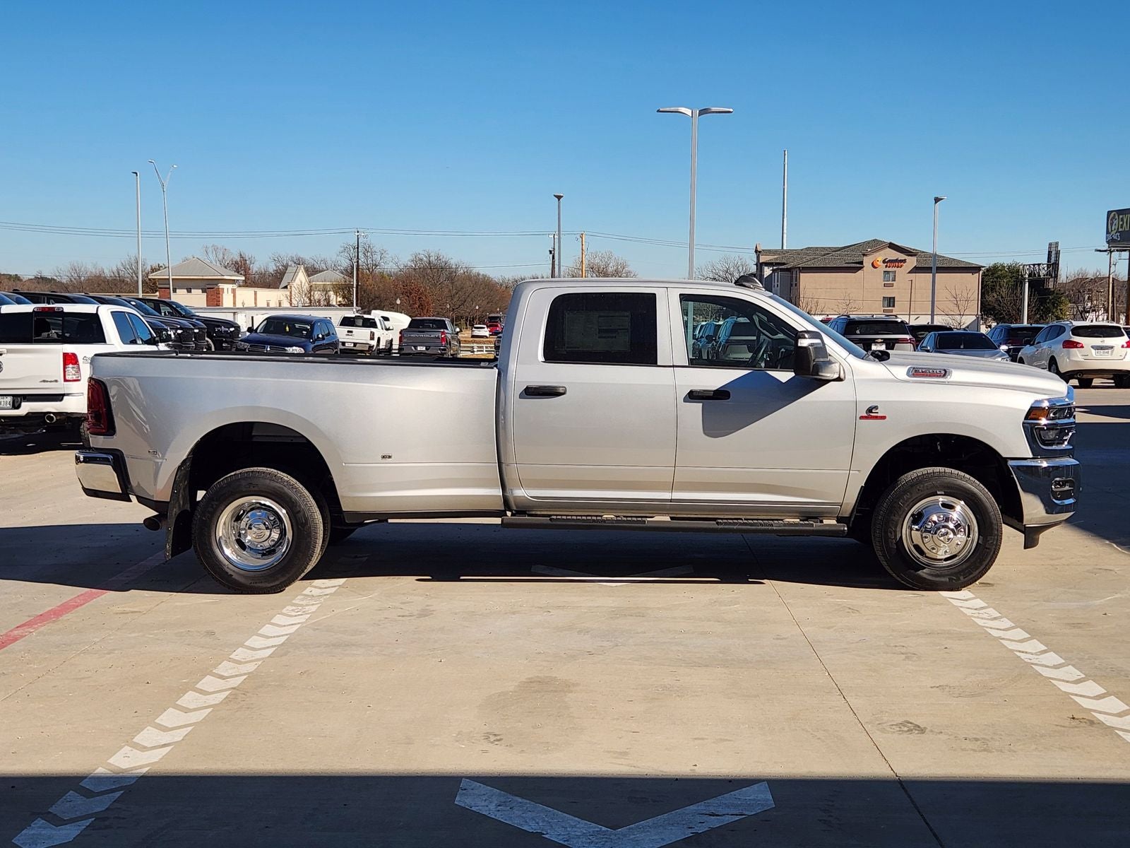 2026 RAM Ram 3500 RAM 3500 TRADESMAN CREW CAB 4X4 8' BOX