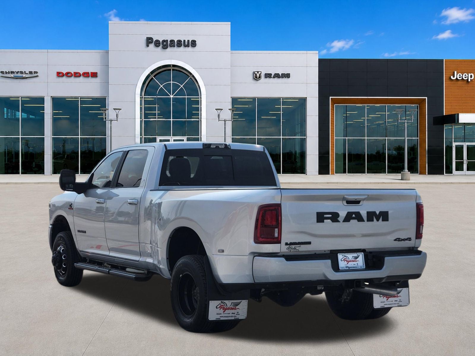 2026 RAM Ram 3500 RAM 3500 LARAMIE CREW CAB 4X4 8' BOX