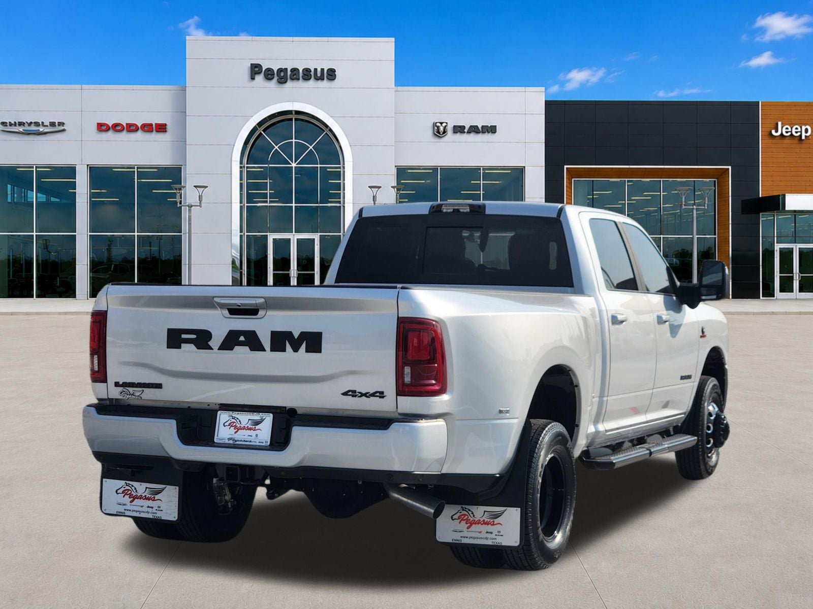 2026 RAM Ram 3500 RAM 3500 LARAMIE CREW CAB 4X4 8' BOX