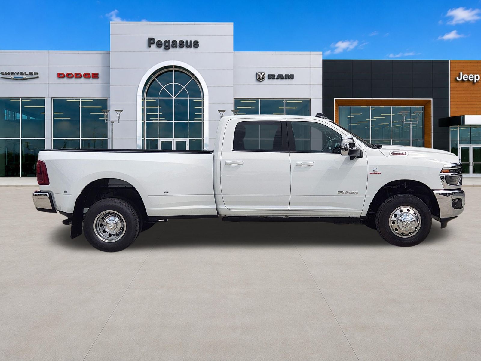2026 RAM Ram 3500 RAM 3500 LARAMIE CREW CAB 4X4 8' BOX