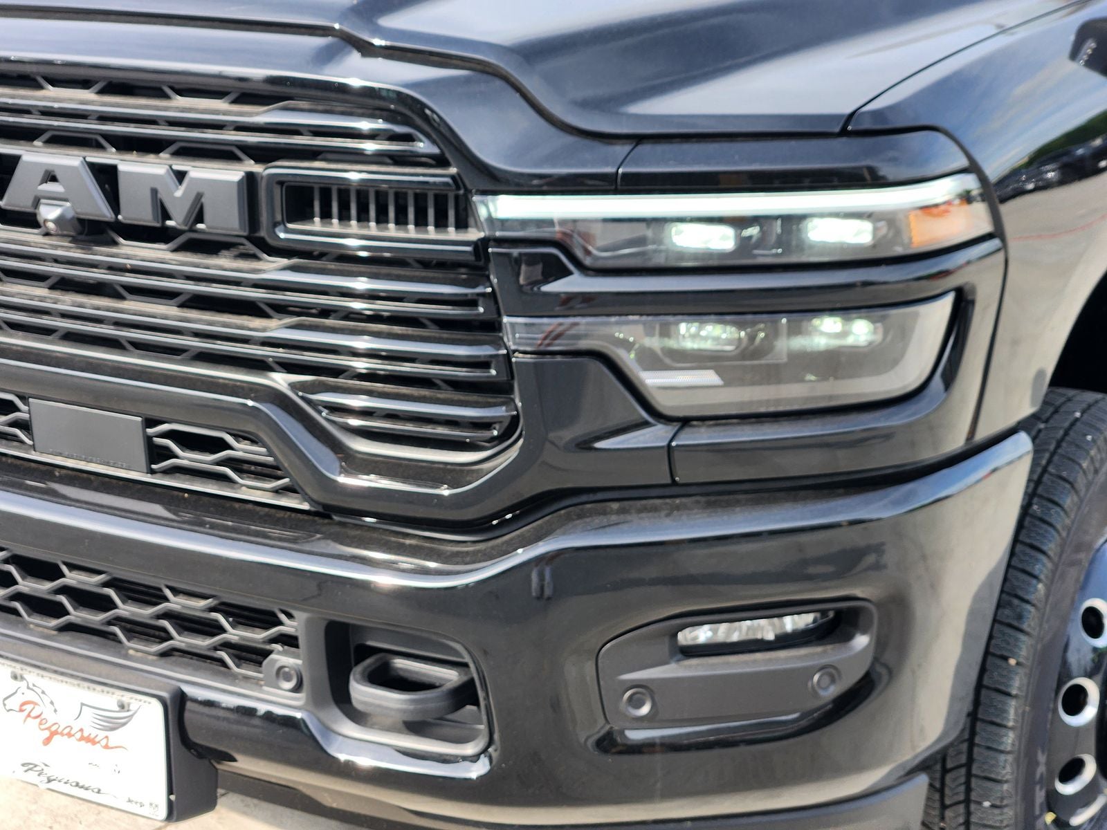 2026 RAM Ram 3500 RAM 3500 LARAMIE CREW CAB 4X4 8' BOX