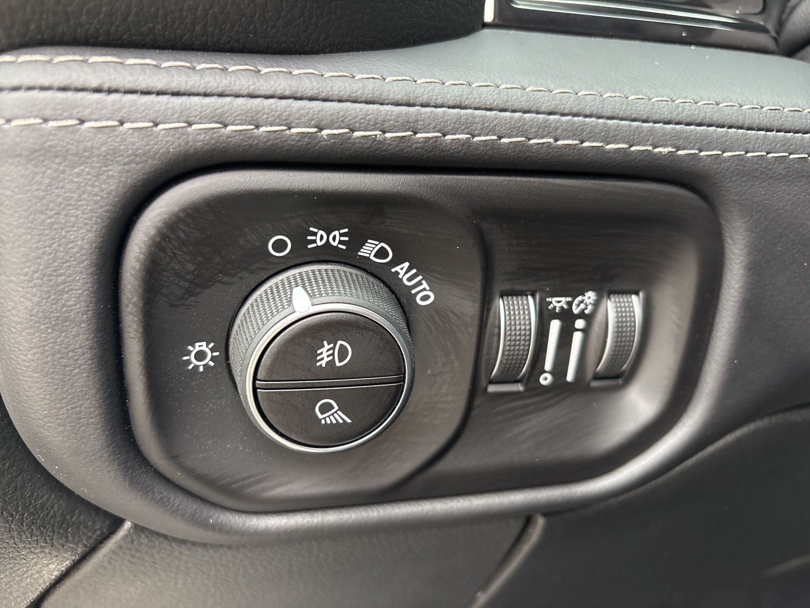 2026 RAM Ram 3500 RAM 3500 LIMITED MEGA CAB 4X4 6'4' BOX