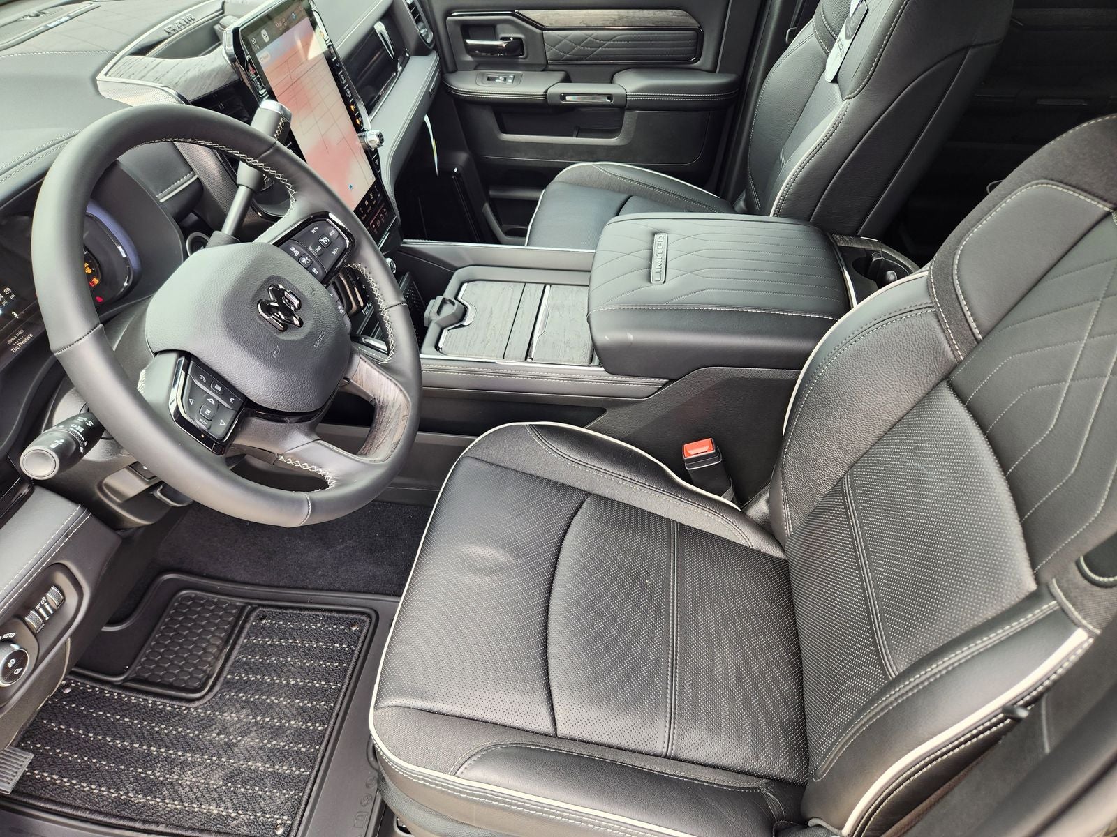 2026 RAM Ram 3500 RAM 3500 LIMITED MEGA CAB 4X4 6'4' BOX