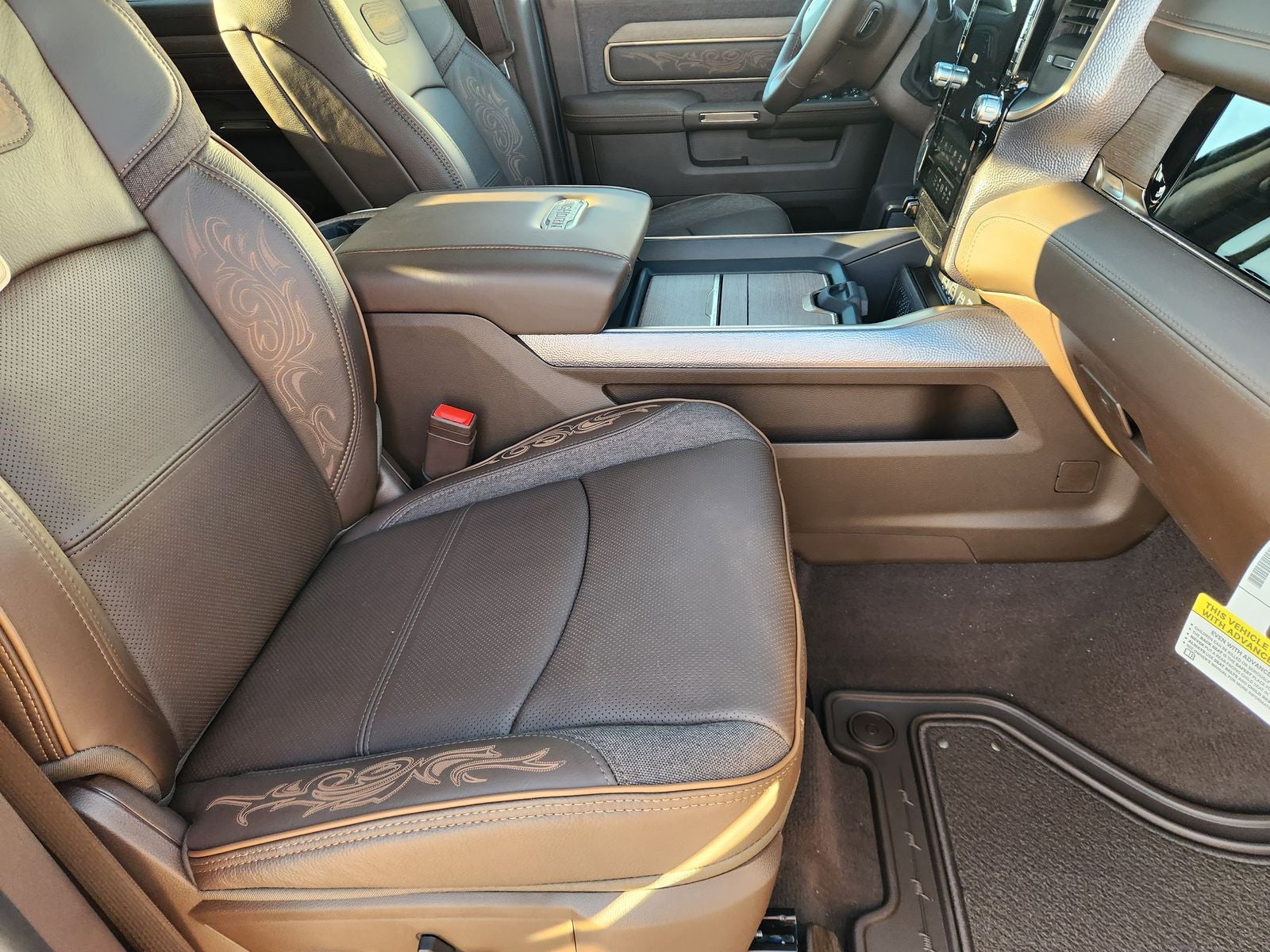 2026 RAM Ram 3500 RAM 3500 LIMITED LONGHORN CREW CAB 4X4 8' BOX