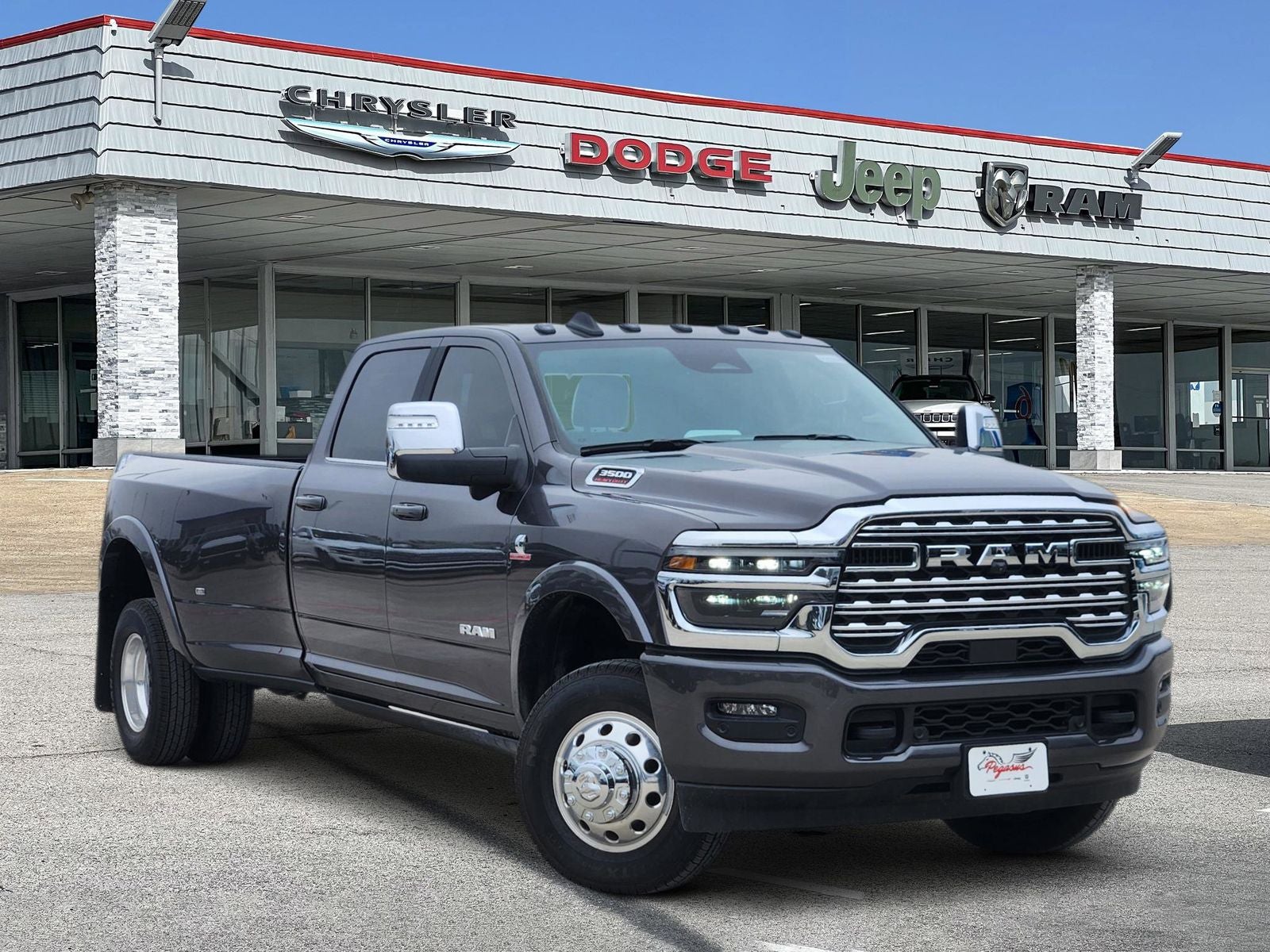 2026 RAM Ram 3500 RAM 3500 LIMITED LONGHORN CREW CAB 4X4 8' BOX