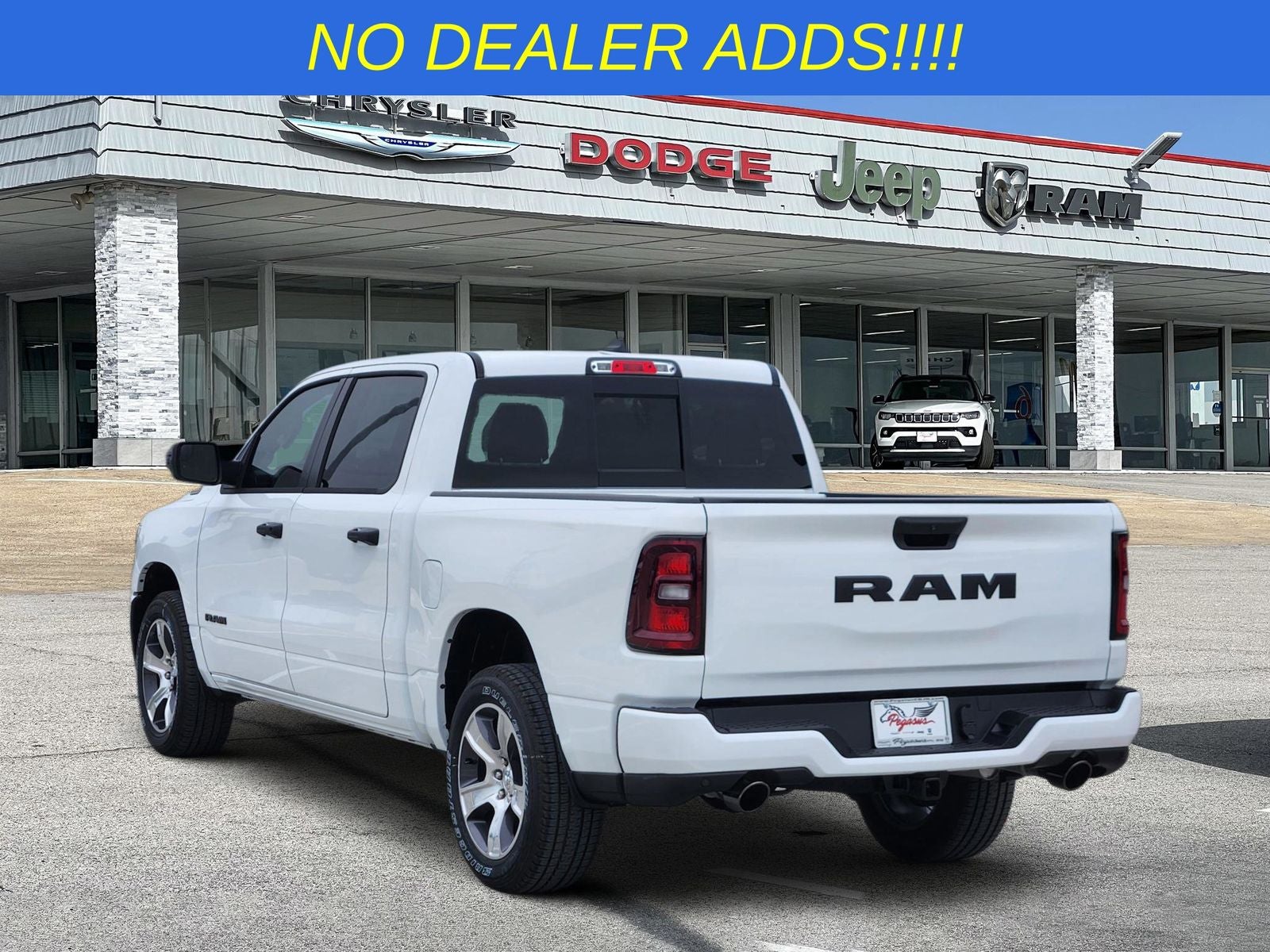 2026 RAM Ram 1500 RAM 1500 EXPRESS CREW CAB 4X2 5'7' BOX