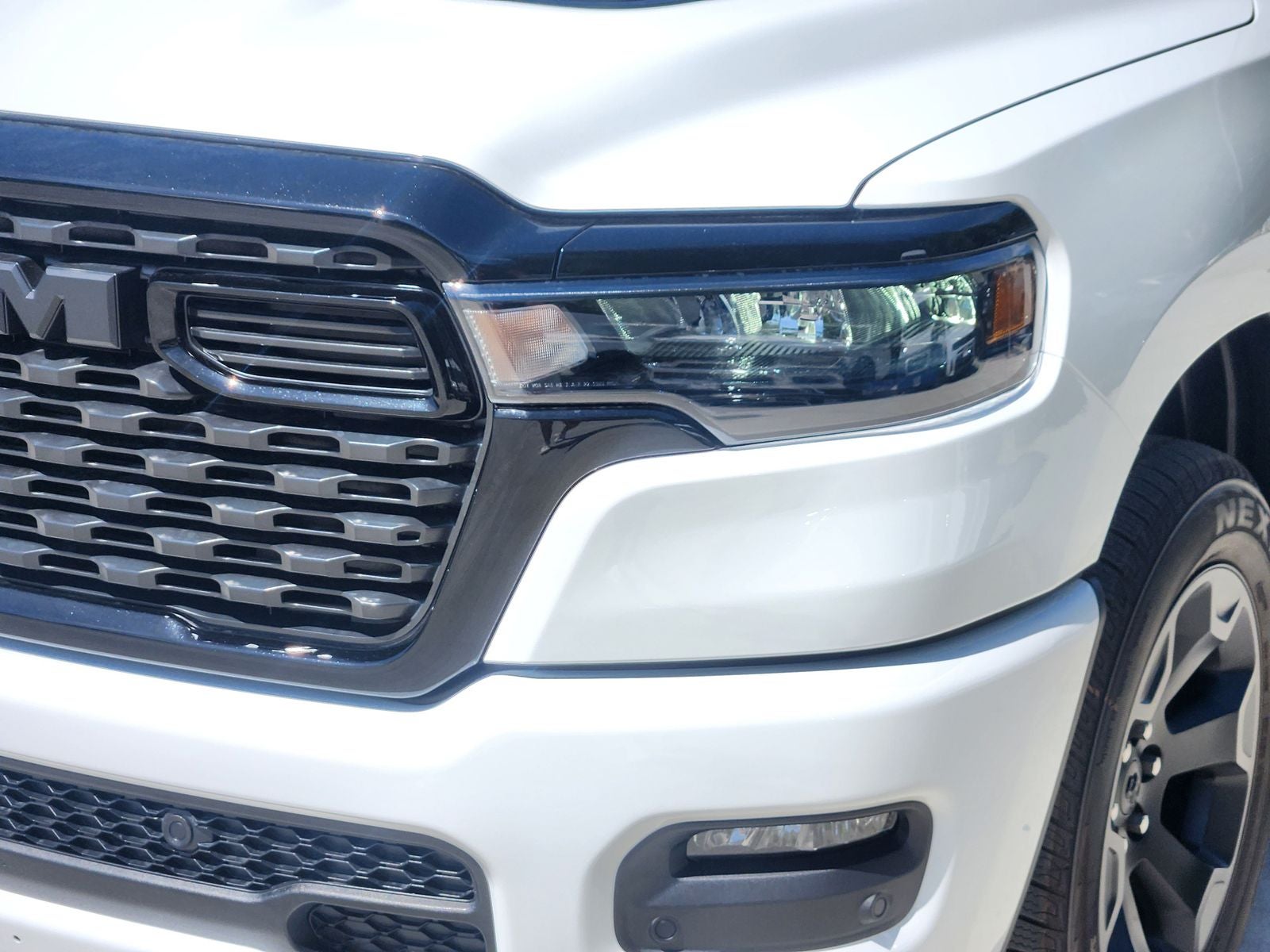 2026 RAM Ram 1500 RAM 1500 EXPRESS CREW CAB 4X4 5'7' BOX
