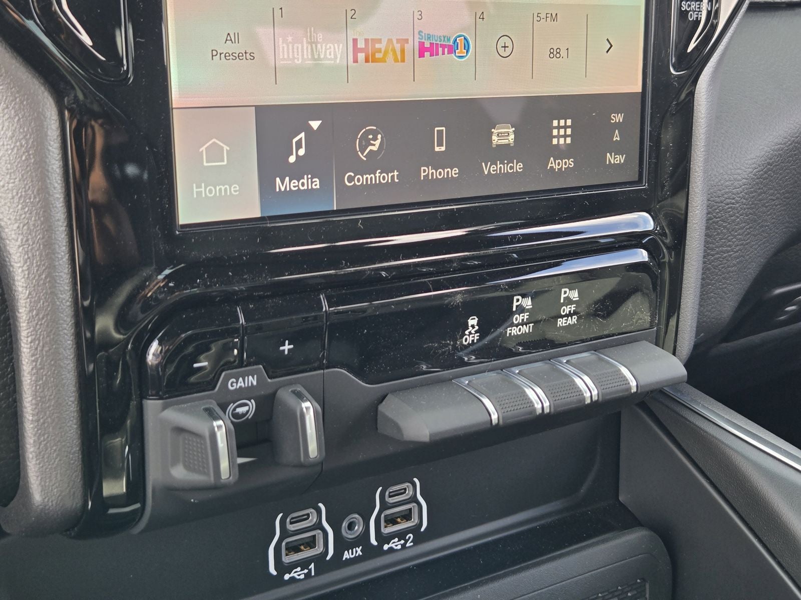 2026 RAM Ram 1500 RAM 1500 LONE STAR CREW CAB 4X4 5'7' BOX