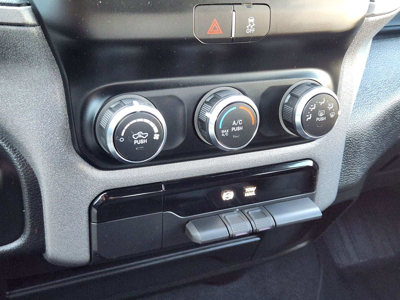 2024 RAM Ram 2500 Tradesman Crew Cab 4x4 8' Box